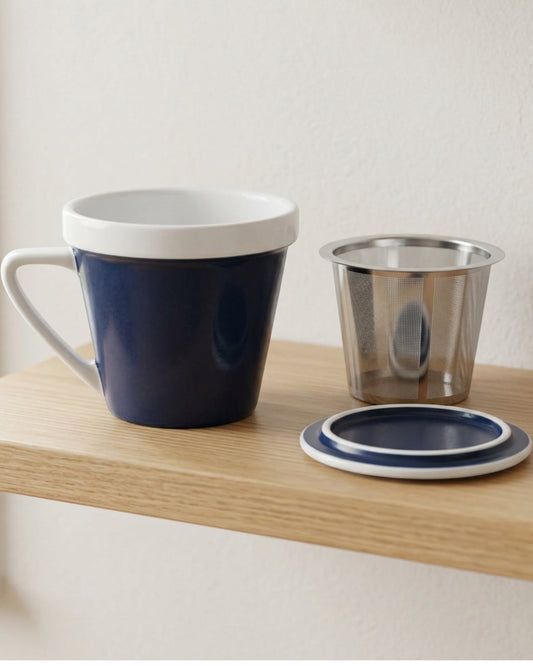 Pjwnx Tapered Ceramic Tea Cup with Mesh-Panel Infuser and Lid 11 oz Navy White - Lifestyle view